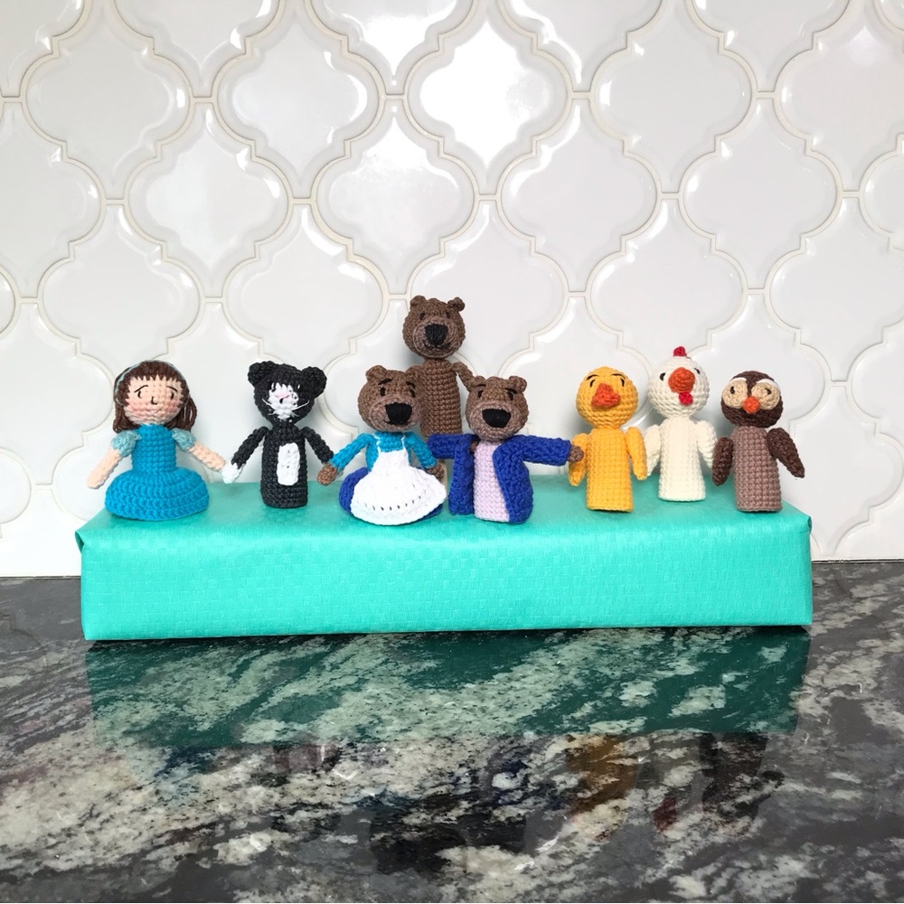 Maurice Sendak Little Bear Finger Puppets Set of 8 NEW